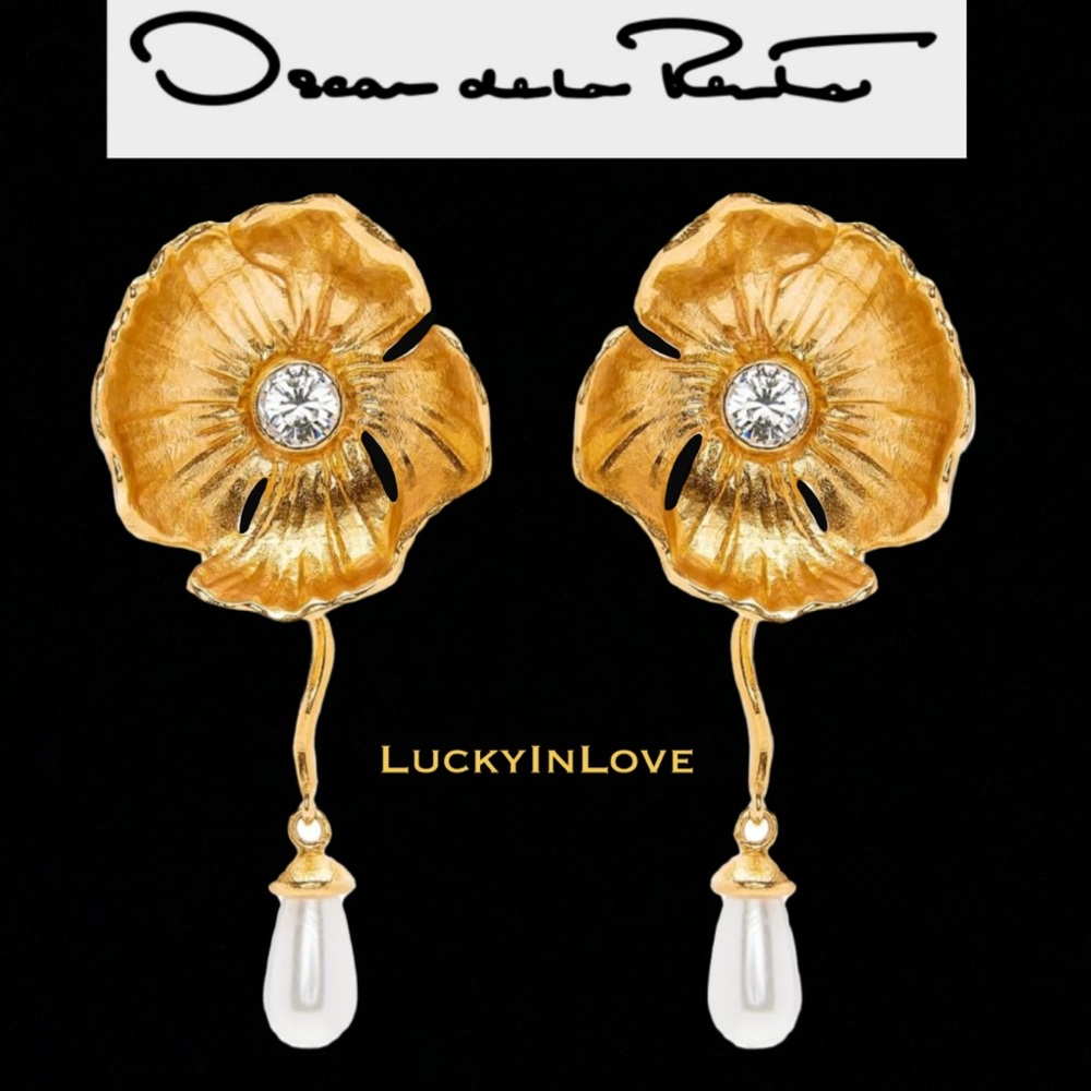Oscar de la Renta • Gold Pearl Drop Poppy Flower Earrings